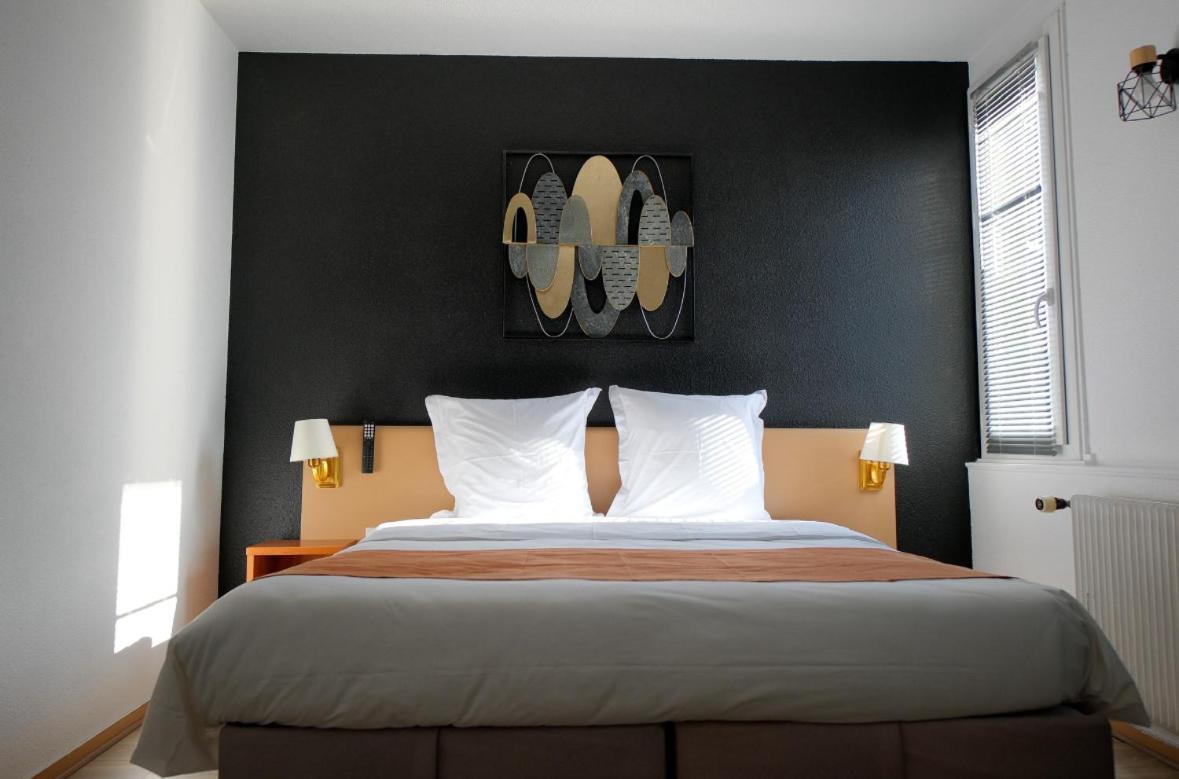 Hotel Le Gambetta Бержерак Екстериор снимка